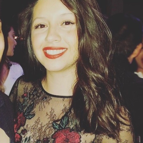 Meet your Posher, Lucero - Picture 1 of 1